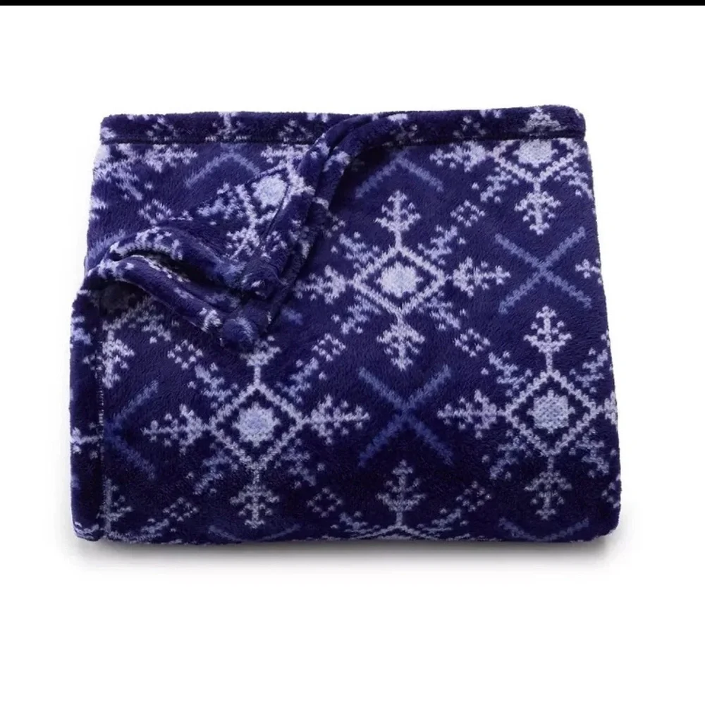 The Big One® Oversized Supersoft Plush Throw Navy Fairisle